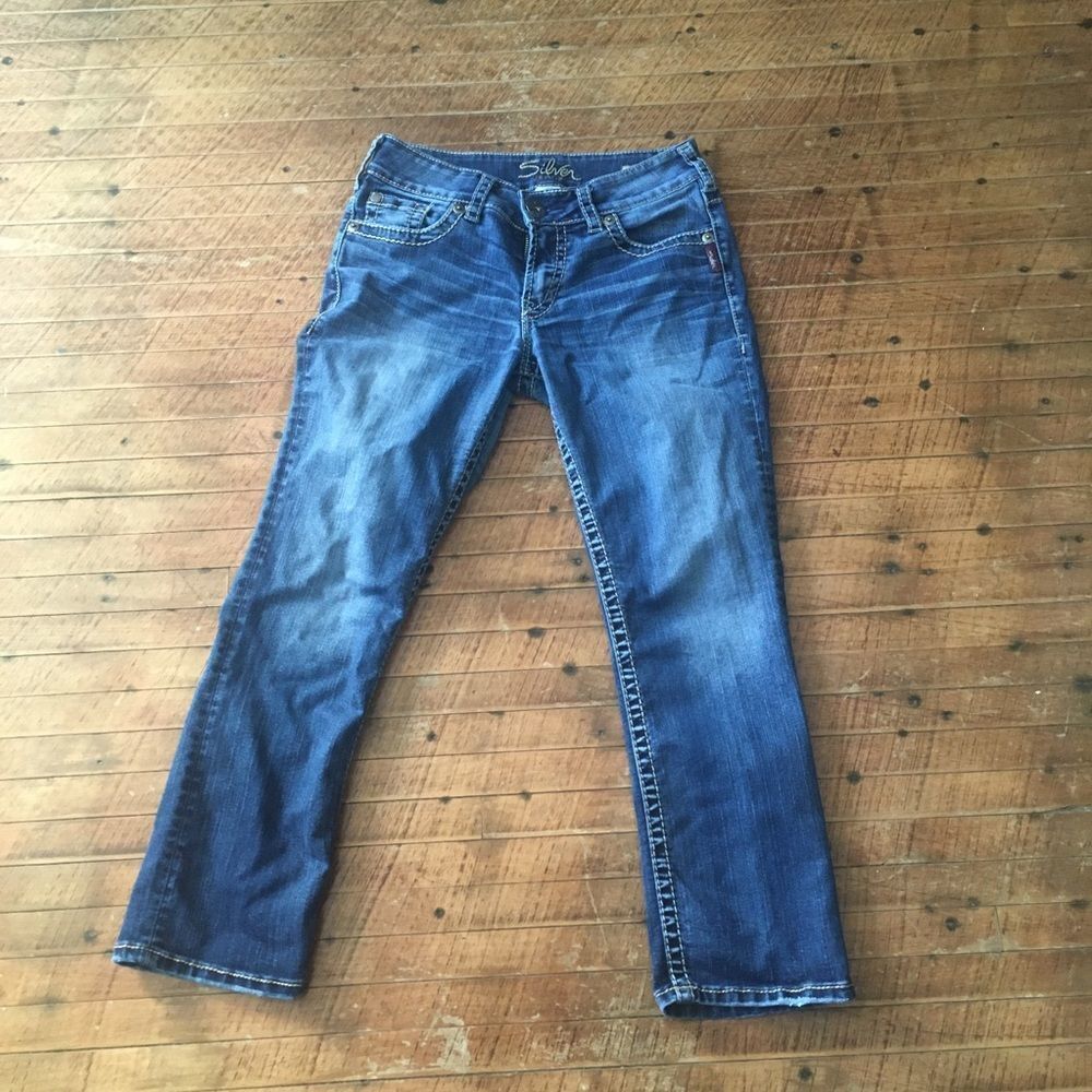 Silver Suki Mid rise denim Capris size 28 jeans